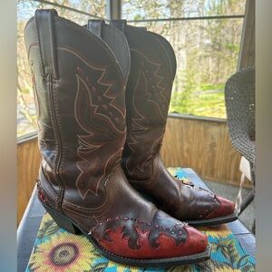 Laredo women’s size 8 cowgirl boots
